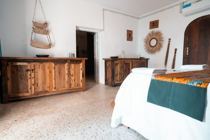 Imagen general del Hotel PILI PILI UHURU. Foto 4