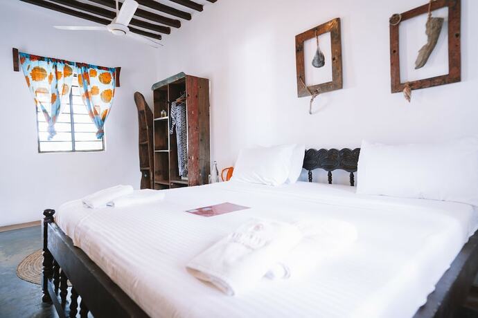 Imagen de la habitación del Hotel PILI PILI UHURU. Foto 19