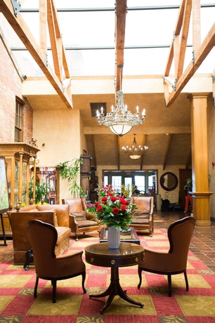 Imagen de los interiores del Hotel PILLAR AND POST. Foto 10