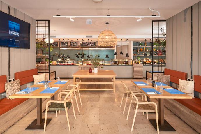 Imagen del bar/restaurante del Hotel PLACES Hvar By Valamar. Foto 10