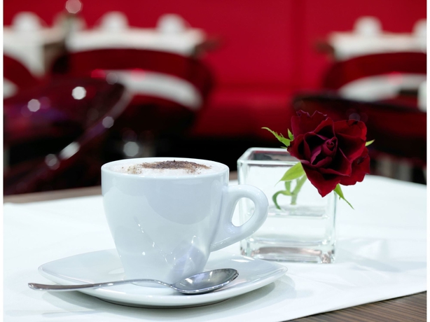 Imagen del bar/restaurante del Hotel PLAZA INN Amedia Vienna. Foto 4