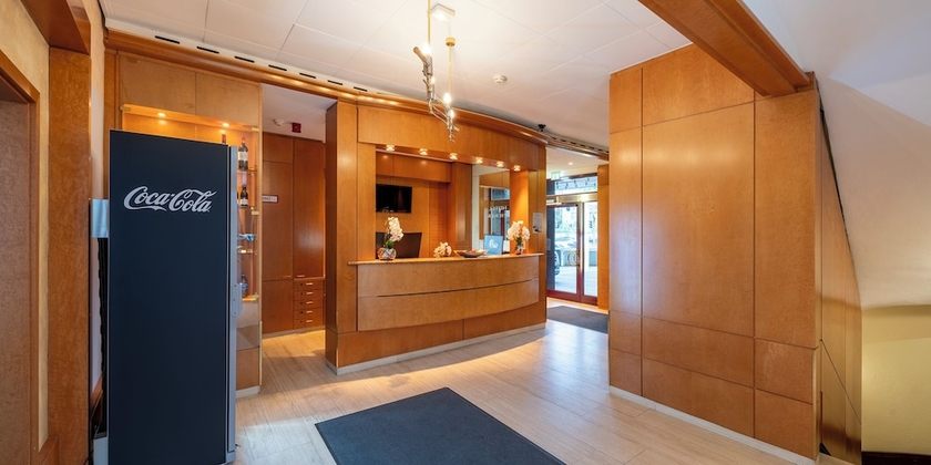 Imagen de los interiores del Hotel PLAZA INN Rieker Stuttgart Hauptbahnhof. Foto 15