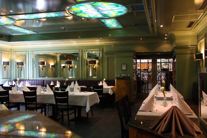 Imagen del bar/restaurante del Hotel PLAZA Premium Darmstadt. Foto 3