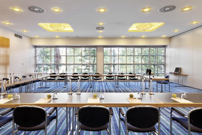 Imagen de los interiores del Hotel PLAZA Premium Grand Winston. Foto 11