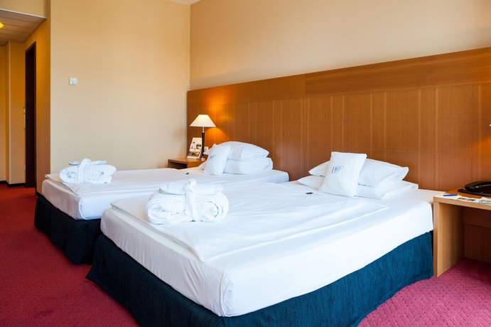 Imagen de la habitación del Hotel PLAZA Premium Köln. Foto 4