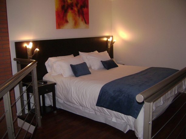 Imagen de la habitación del Hotel PLAZA SUITES. Foto 4