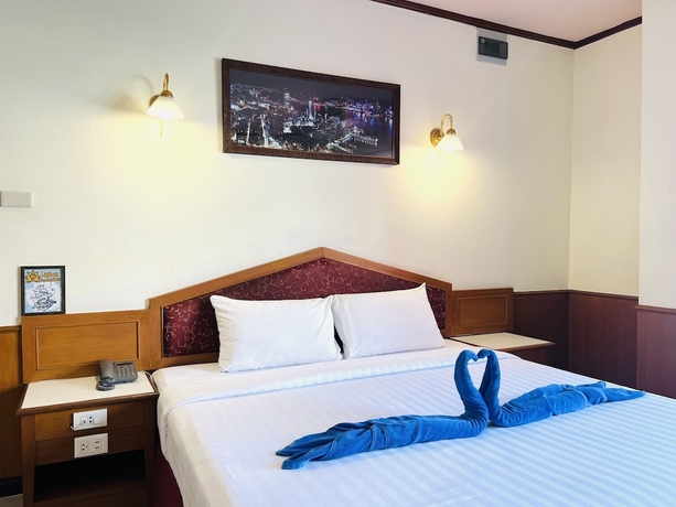 Imagen de la habitación del Hotel PN Mansion. Foto 5
