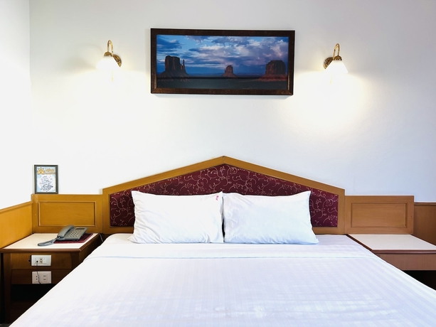 Imagen de la habitación del Hotel PN Mansion. Foto 6