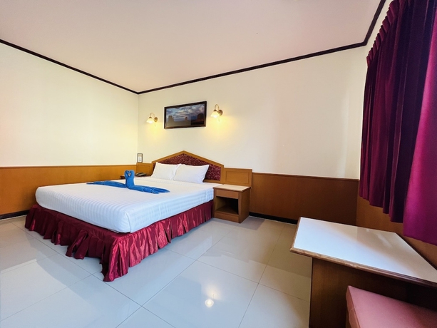 Imagen de la habitación del Hotel PN Mansion. Foto 7