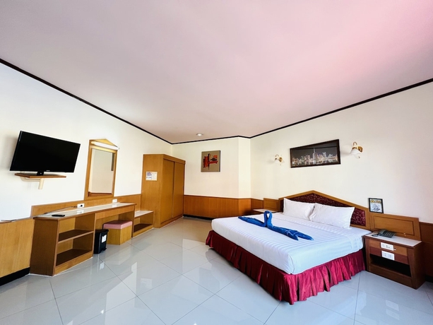 Imagen de la habitación del Hotel PN Mansion. Foto 8