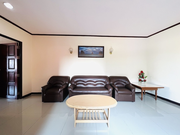 Imagen de la habitación del Hotel PN Mansion. Foto 13