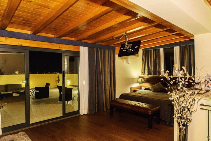 Imagen de la habitación del Hotel POGGIO REGILLO. Foto 11