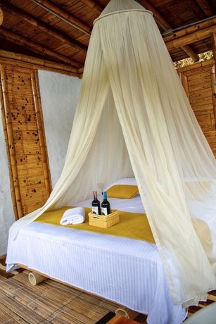 Imagen de la habitación del Hotel POINCOS ECO HOTEL. Foto 9