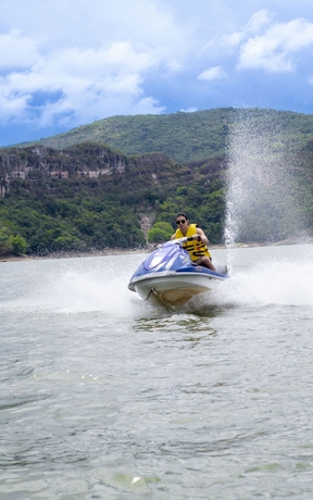 Imagen general del Hotel POINCOS ECO HOTEL. Foto 4