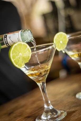 Imagen del bar/restaurante del Hotel POINCOS ECO HOTEL. Foto 7