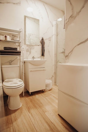 Imagen de la habitación del Hotel POLOESTUDIOS. Foto 11