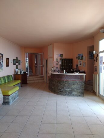 Imagen general del Hotel POLYCHRONO BEACH HOTEL. Foto 13