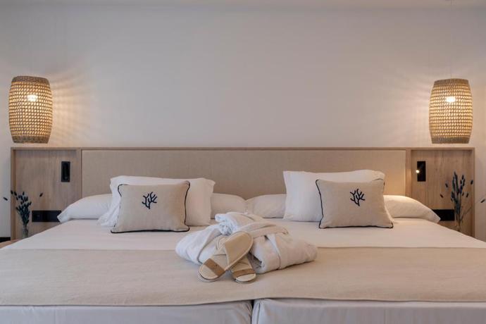 Imagen de la habitación del Hotel PONTIANA Thalasso. Foto 3