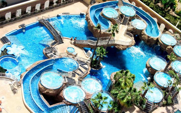 Imagen de la piscina del Hotel PONTIANA Thalasso. Foto 9