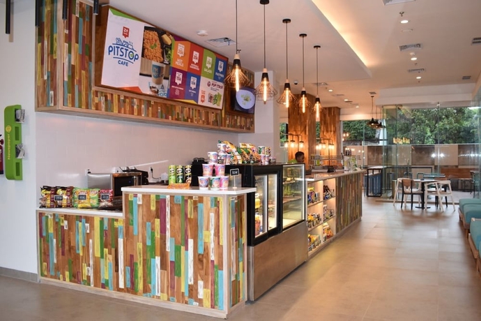 Imagen de los interiores del Hotel POP! Pemuda Semarang. Foto 14
