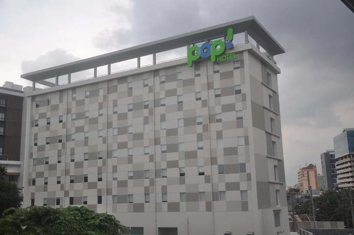 Imagen de los exteriores del Hotel POP! Pemuda Semarang. Foto 12
