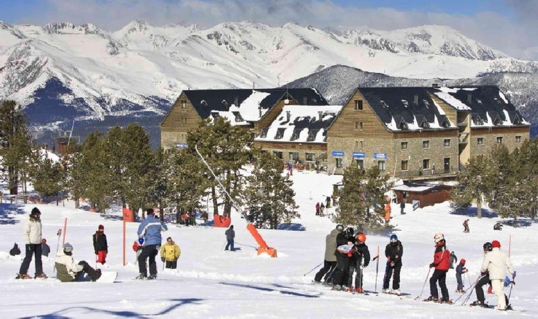 Imagen general del Hotel PORT AINE 2000. Foto 3