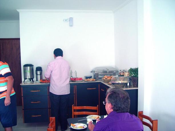 Imagen del bar/restaurante del Hotel PORTAL DOS VENTOS. Foto 3