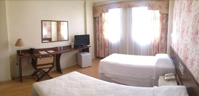 Imagen de la habitación del Hotel PORTO ALEGRE CITY. Foto 10