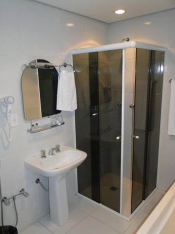 Imagen de la habitación del Hotel PORTO ALEGRE CITY. Foto 15