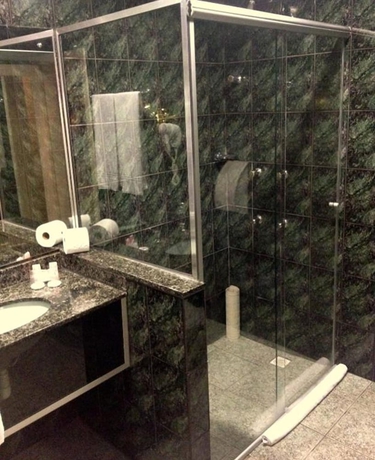 Imagen de la habitación del Hotel PORTO ALEGRE CITY. Foto 16