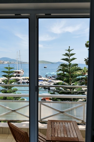 Imagen de la habitación del Hotel PORTO EDA. Foto 6