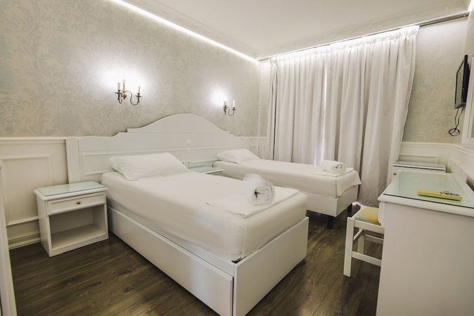 Imagen de la habitación del Hotel PORTO EDA. Foto 7