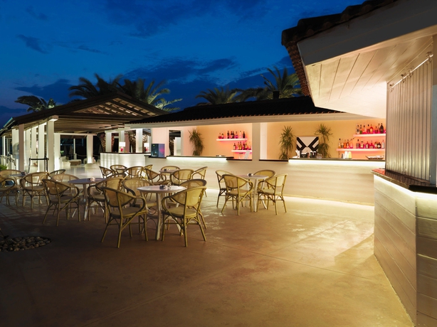 Imagen de los interiores del Hotel PORTO KALEO RESORT. Foto 11