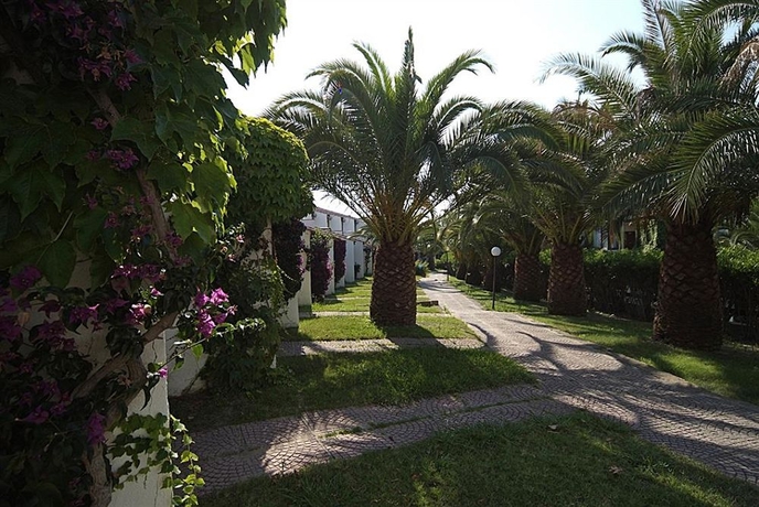 Imagen de los exteriores del Hotel PORTO KALEO RESORT. Foto 10