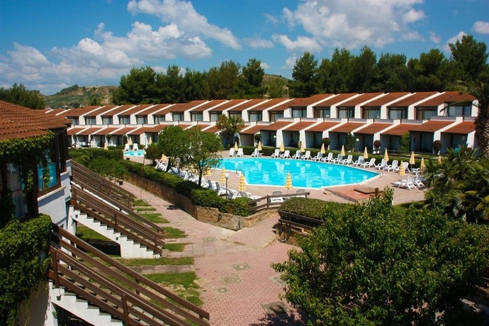 Imagen de la piscina del Hotel PORTO KALEO RESORT. Foto 15