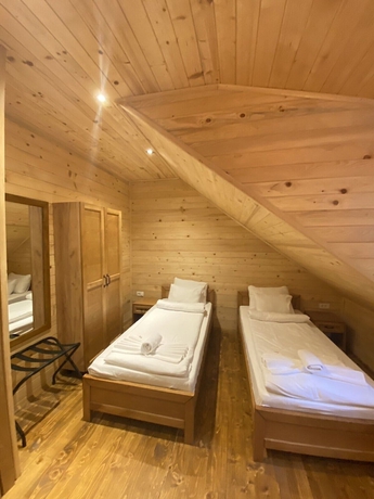 Imagen de la habitación del Hotel PORTO TARA. Foto 6