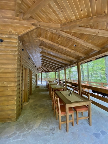 Imagen de la habitación del Hotel PORTO TARA. Foto 9