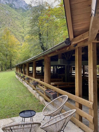 Imagen de la habitación del Hotel PORTO TARA. Foto 11