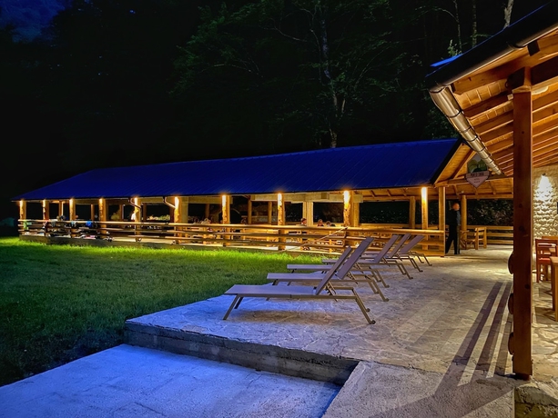 Imagen de la habitación del Hotel PORTO TARA. Foto 13