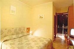 Imagen general del Hotel PORTOLE. Foto 7