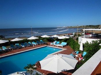Imagen de la piscina del Hotel POSTA DEL CANGREJO. Foto 17