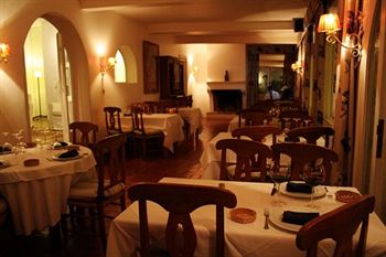 Imagen del bar/restaurante del Hotel POSTA DEL CANGREJO. Foto 6