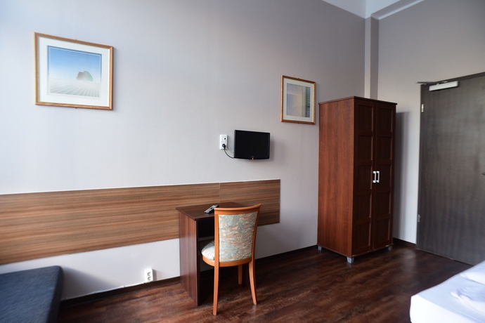 Imagen de la habitación del Hotel POTSDAMER INN. Foto 2
