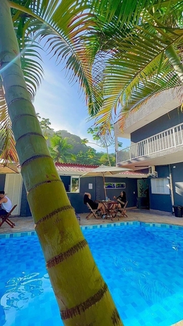 Imagen de la piscina del Hotel POUSADA BRISA MAR UBATUBA. Foto 13