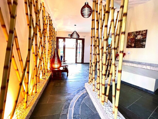 Imagen general del Hotel POUSADA NAAN LAZARO UBATUBA. Foto 4