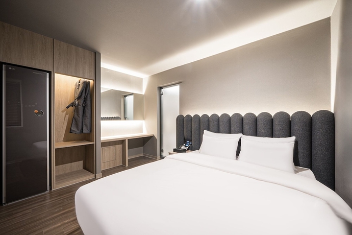 Imagen de la habitación del Hotel POVERTA STAY HOTEL. Foto 6