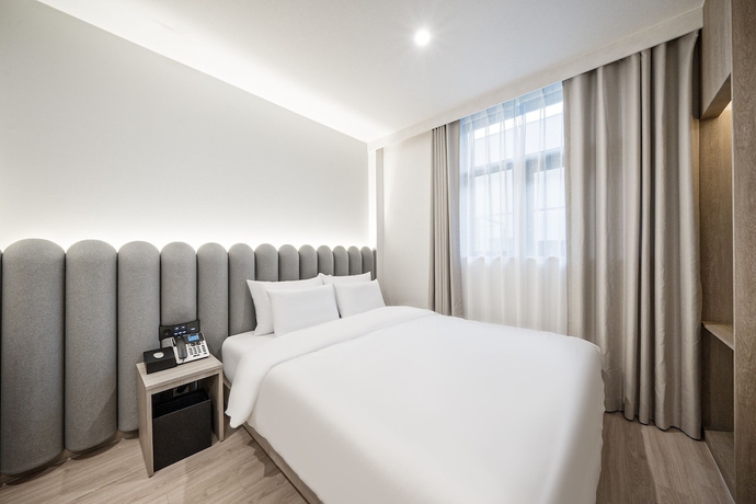 Imagen de la habitación del Hotel POVERTA STAY HOTEL. Foto 11