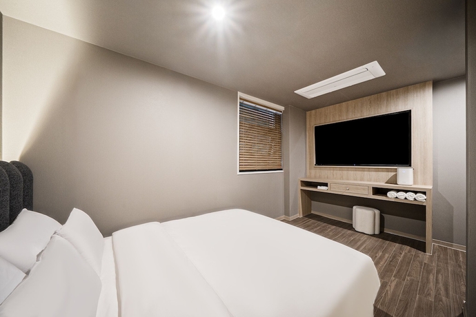 Imagen de la habitación del Hotel POVERTA STAY HOTEL. Foto 19