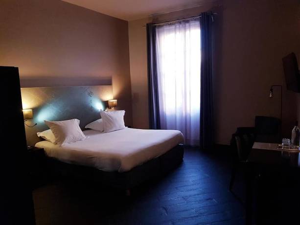 Imagen de la habitación del Hotel POZZO DI BORGO. Foto 5