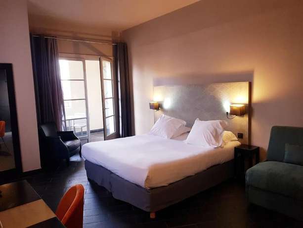 Imagen de la habitación del Hotel POZZO DI BORGO. Foto 6